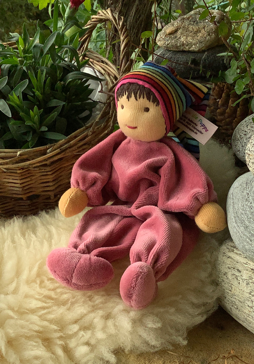 Minipüppchen nach Art der Waldorfpuppe Beere hell