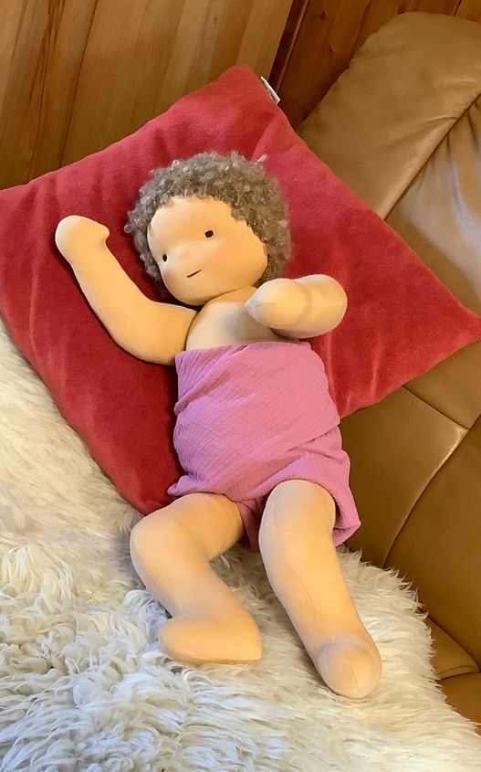 Stoffpuppe nach Art der Waldorfpuppe Babypuppe 56cm – Bild 2