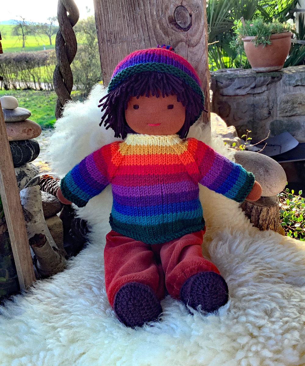 Kleine Stoffpuppe nach Waldorfart Amir