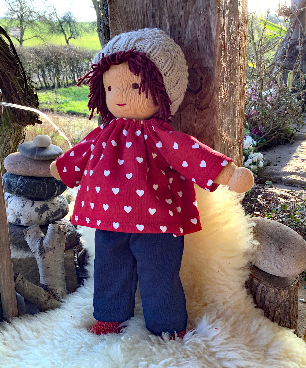 Kleine Stoffpuppe nach Waldorfart Maxi – Bild 2