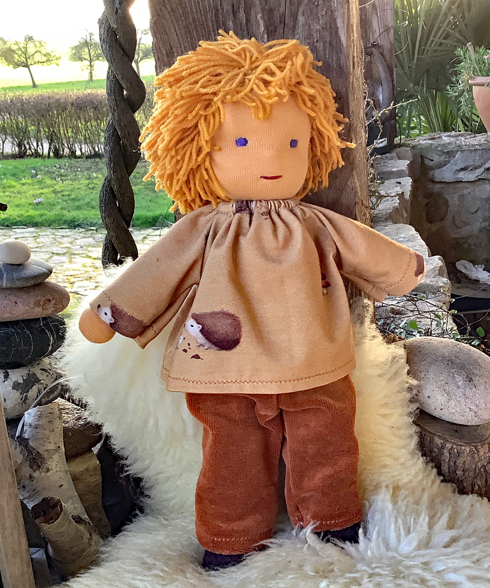 Kleine Stoffpuppe nach Waldorfart Noah – Bild 5