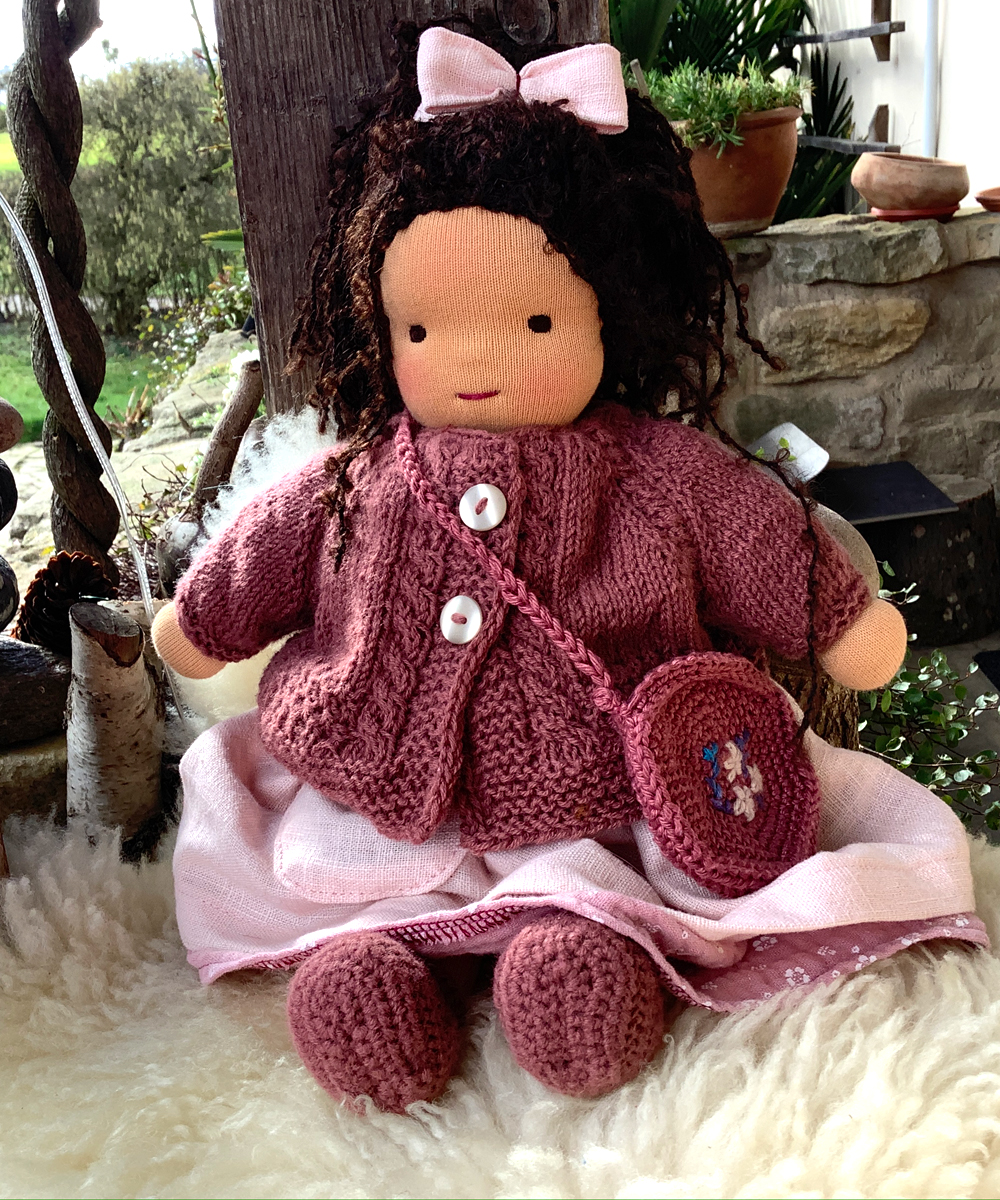 Kleine Stoffpuppe nach Waldorfart Lena