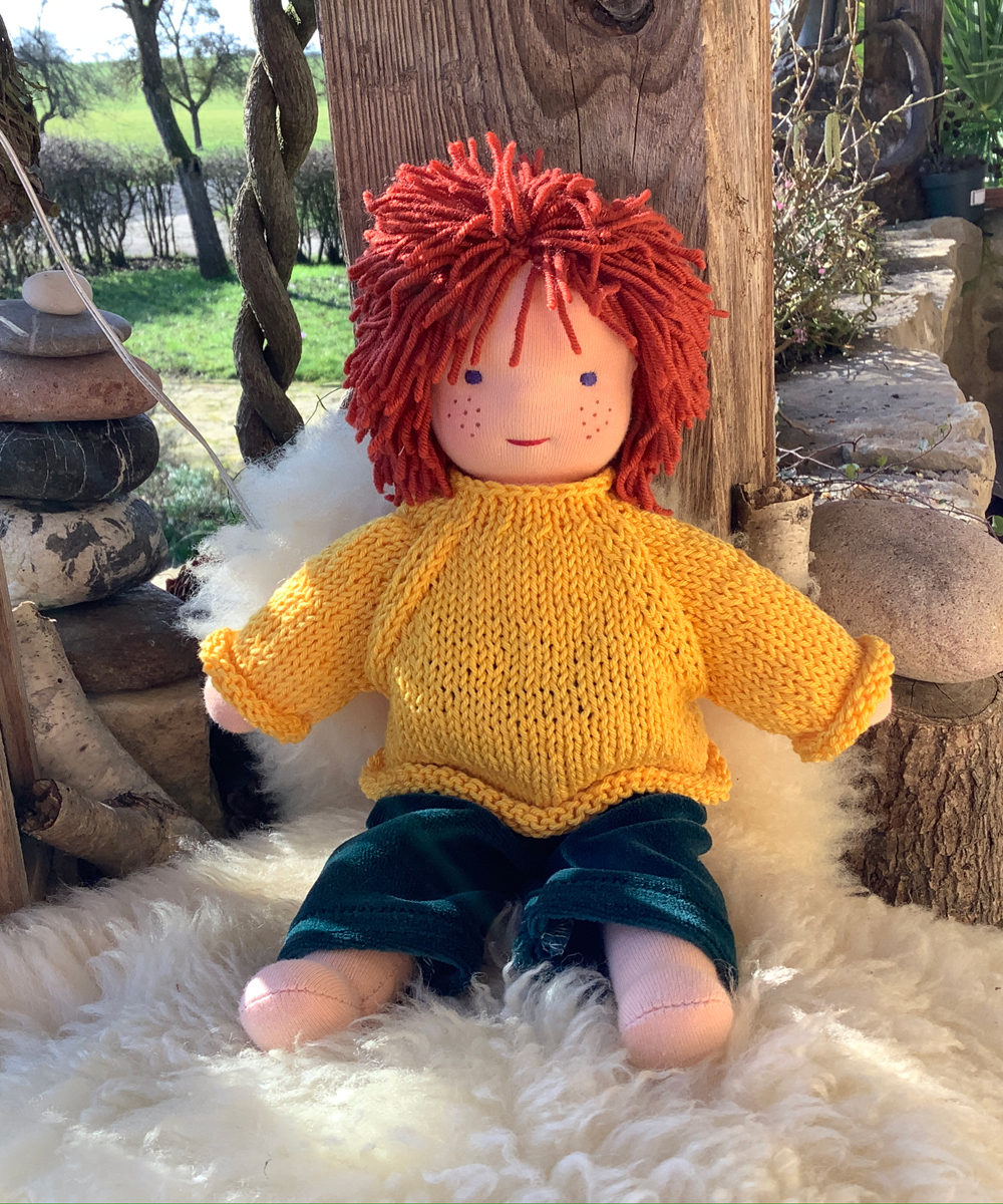 Kleine Stoffpuppe nach Waldorfart Paulchen – Bild 4