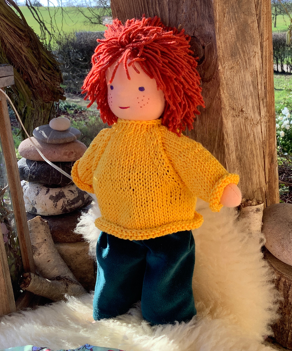 Kleine Stoffpuppe nach Waldorfart Paulchen – Bild 3