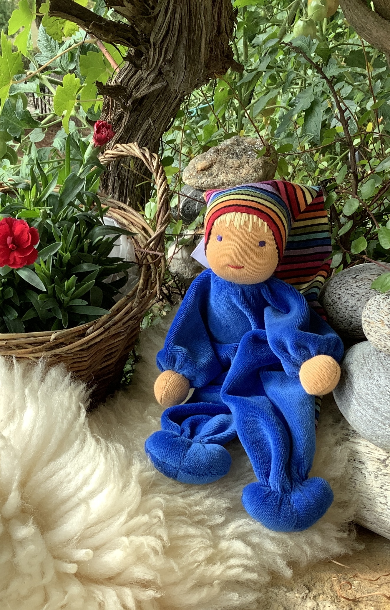 Minipüppchen nach Art der Waldorfpuppe hellblau 5